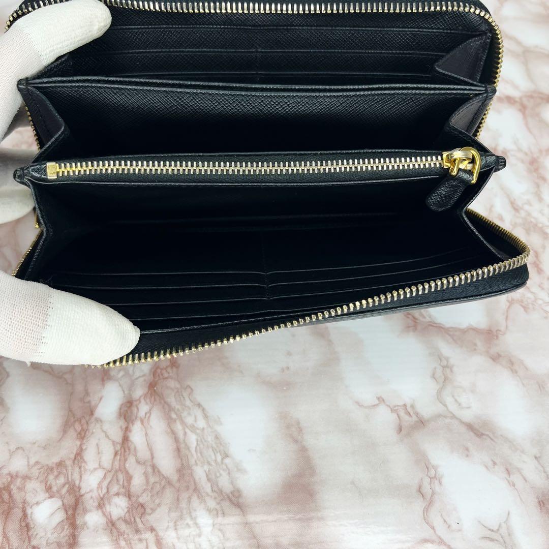 【極美品】PRADA ラウンドファスナー 長財布110