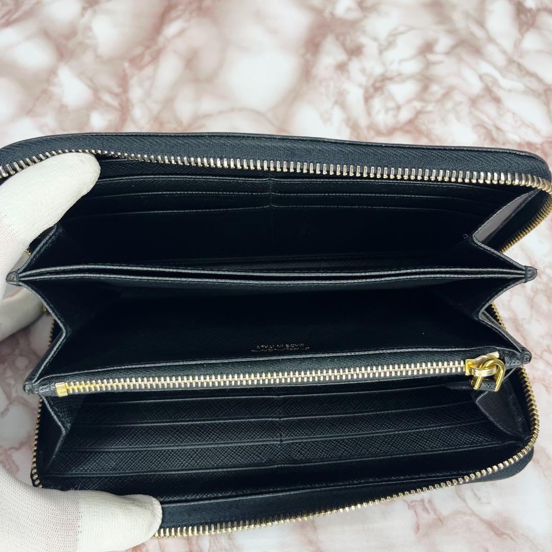 【極美品】PRADA ラウンドファスナー 長財布110