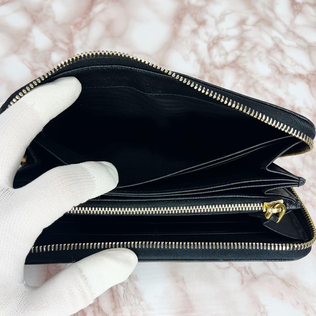 【極美品】PRADA ラウンドファスナー 長財布110