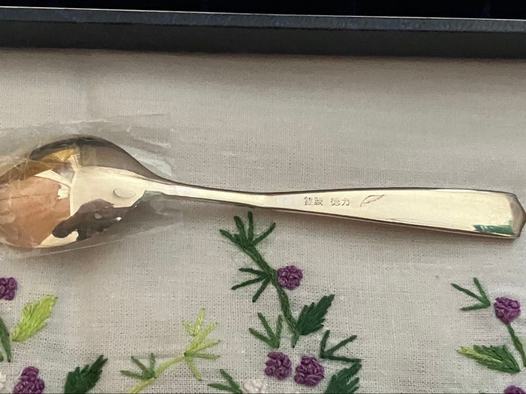 徳力の銀製スプーンセット 6本 とバターナイフ、シュガースプーン、菓子ようじ