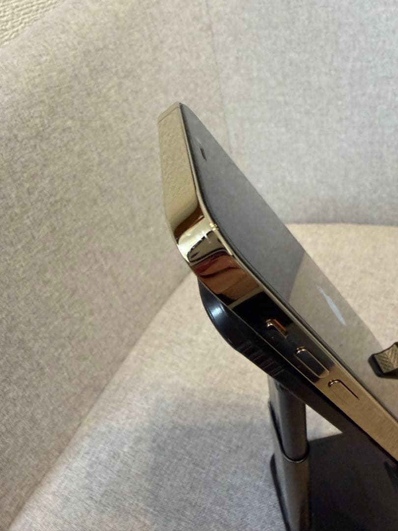 美品 Apple iPhone 12 Pro ゴールド本体