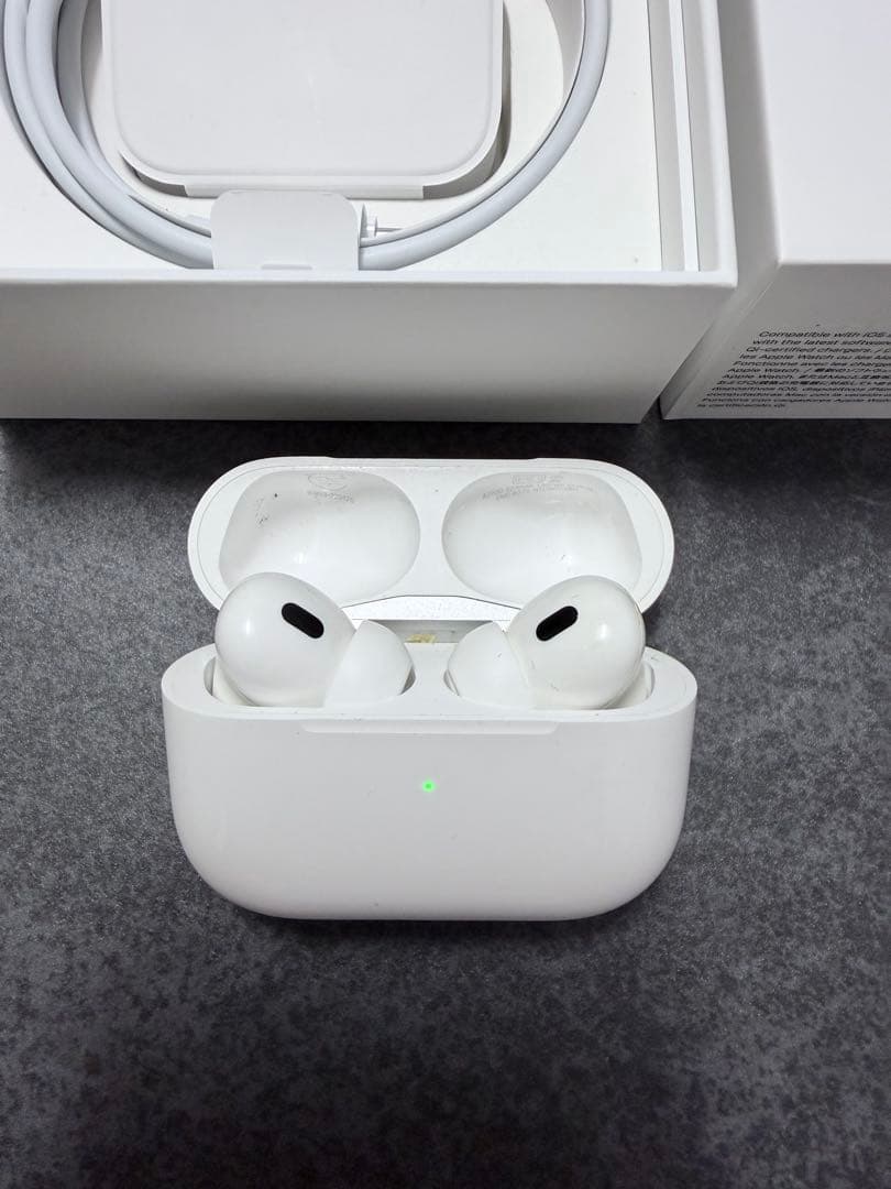 AirPods Pro 2本体 充電ケーブル付き