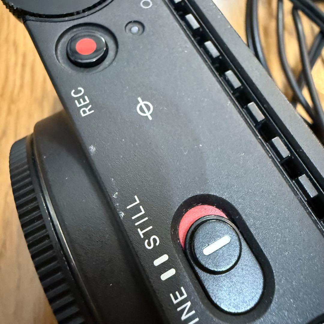 SIGMA fp L 本体と付属品