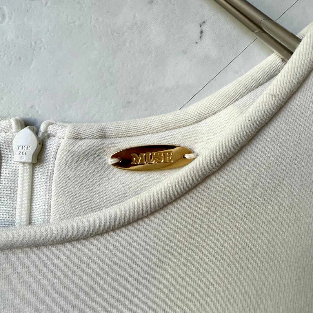 ミューズ ドゥーズィエム クラス 24年 クルーネック プルオーバー ホワイト