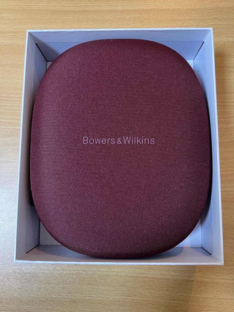 Bowers & Wilkins Px8 未使用に近いワイヤレスヘッドフォン