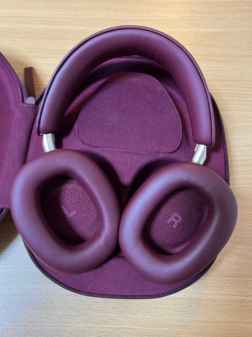 Bowers & Wilkins Px8 未使用に近いワイヤレスヘッドフォン