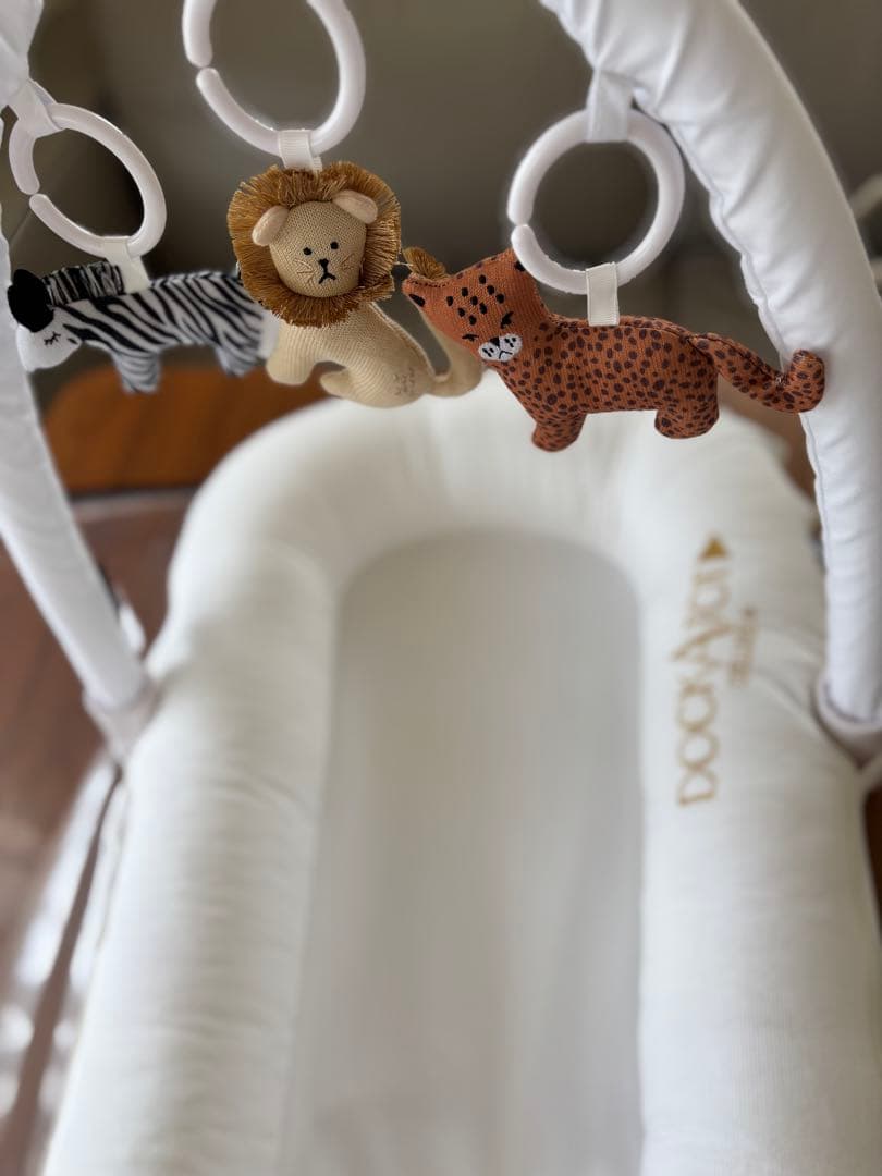 DockATot ドッカトット　デラックス トイアーチ付き