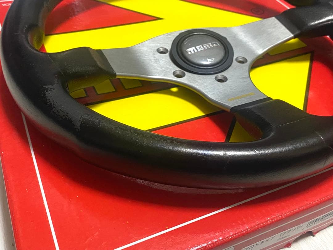 MOMO TUNER D32 ステアリング　即納◎ モモステ