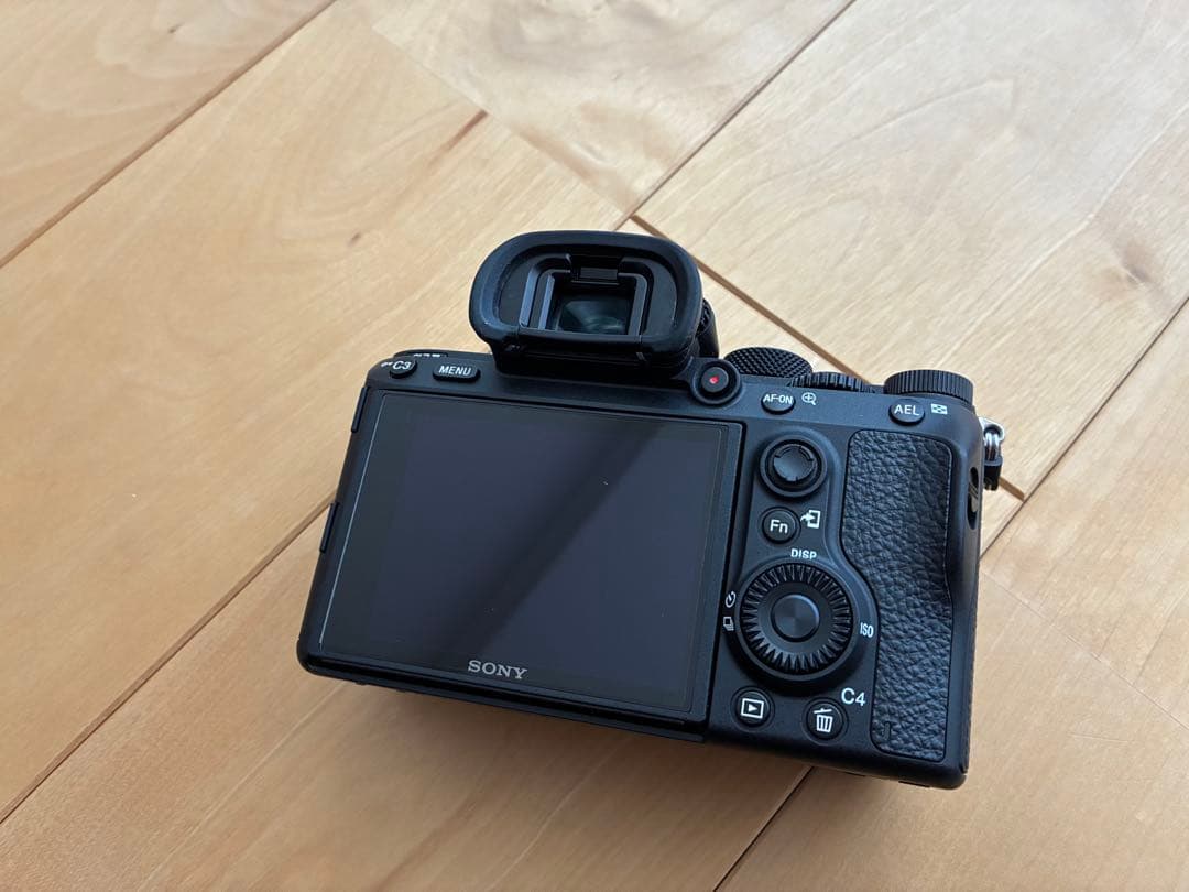 【低使用】α7III ボディ ILCE-7M3 箱属品 　シャッター回数9504
