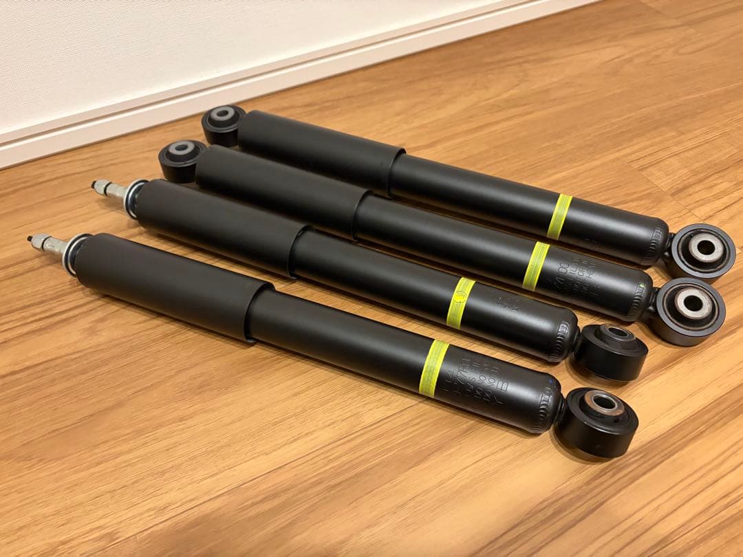 【美品】JB64ジムニー純正ダンパー前後セット