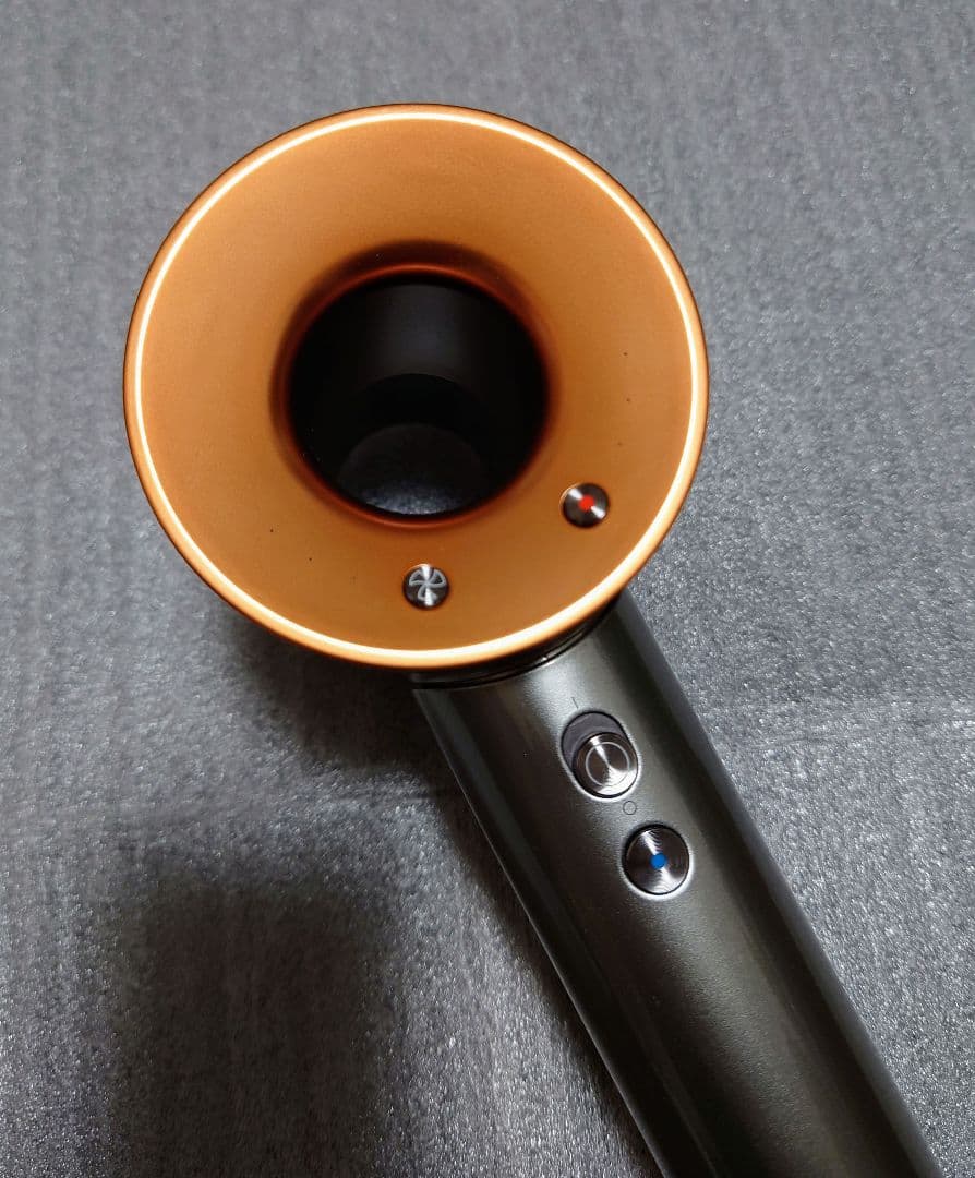 最新モデル 美品 25年製 Dyson hd08 ダイソン ヘアドライヤー