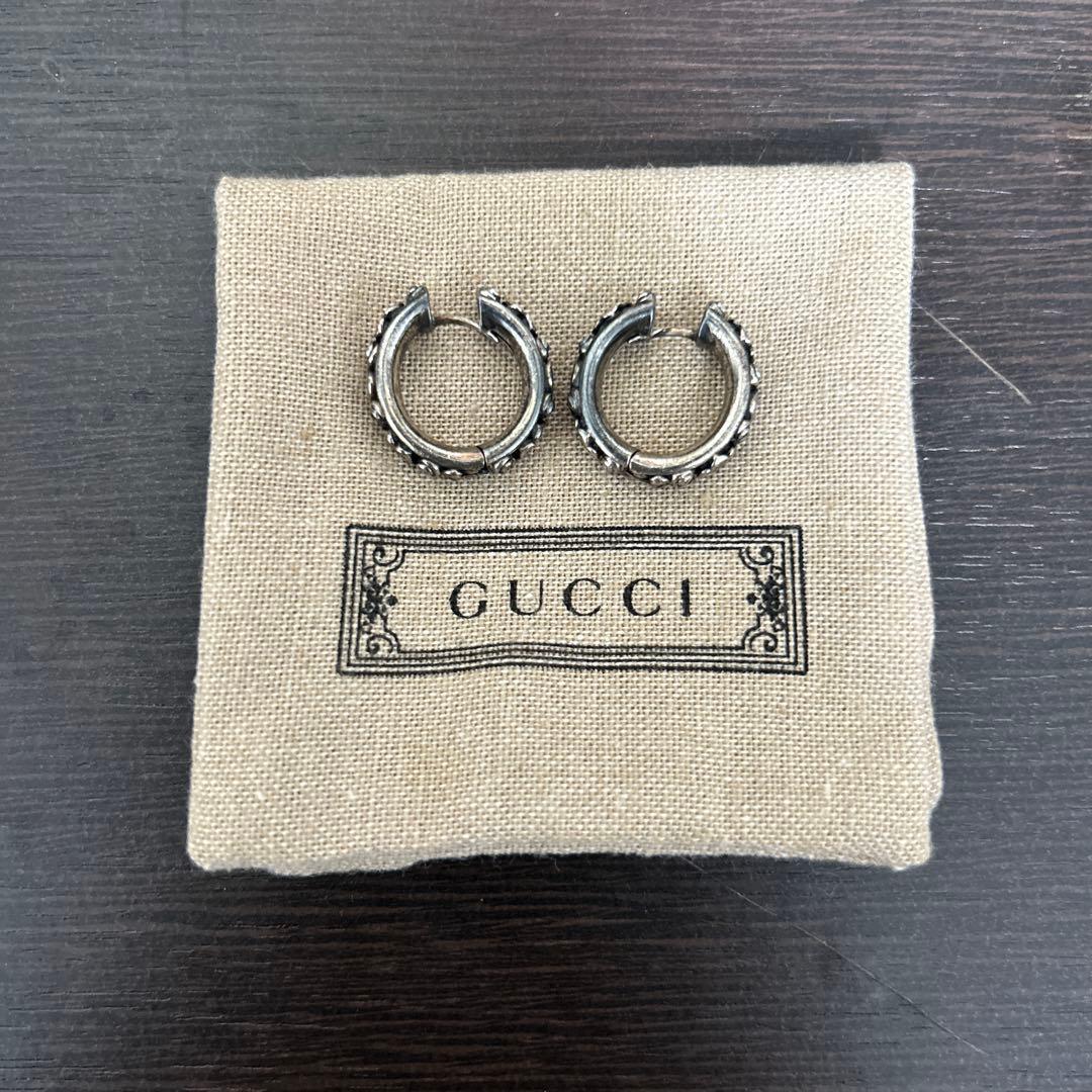 GUCCI フラワー装飾 シルバーピアス