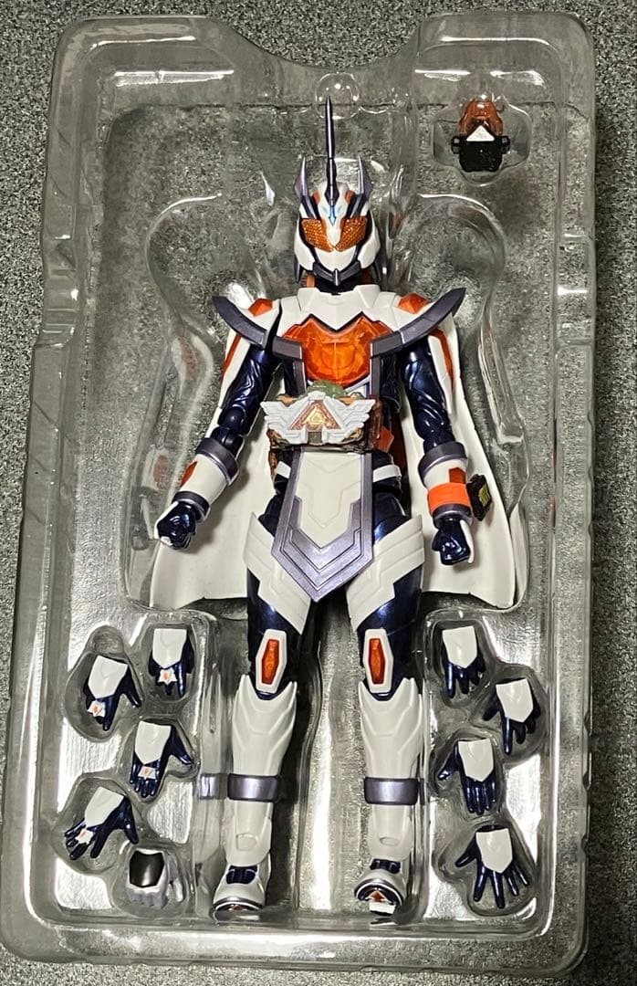 S.H.Figuarts 仮面ライダーマジェード サンユニコーン フィギュアーツ