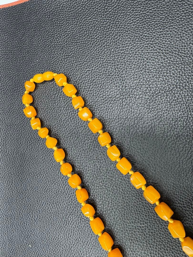 出品終了‼️ソビエト　アンティーク　琥珀ロイヤルアンバー　ロングネックレス　現状
