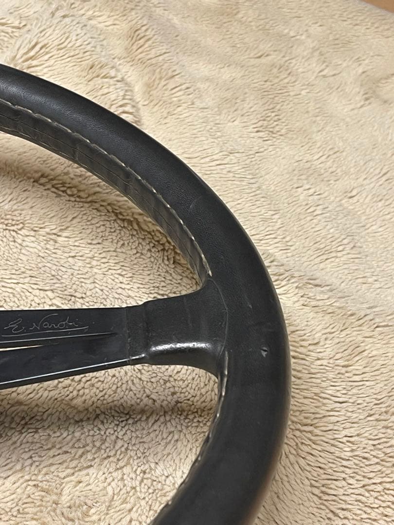 ナルディ　パーソナルステアリングホイール、クラシック360mmレザーモデル