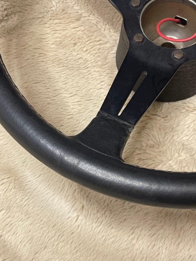 ナルディ　パーソナルステアリングホイール、クラシック360mmレザーモデル