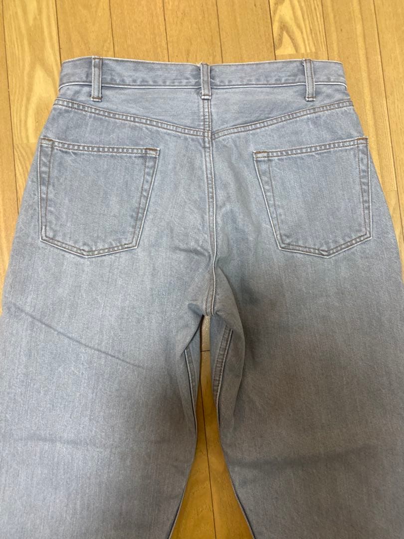 こたん　シオタ ワイドテーパードデニム 30インチ ライトグレー