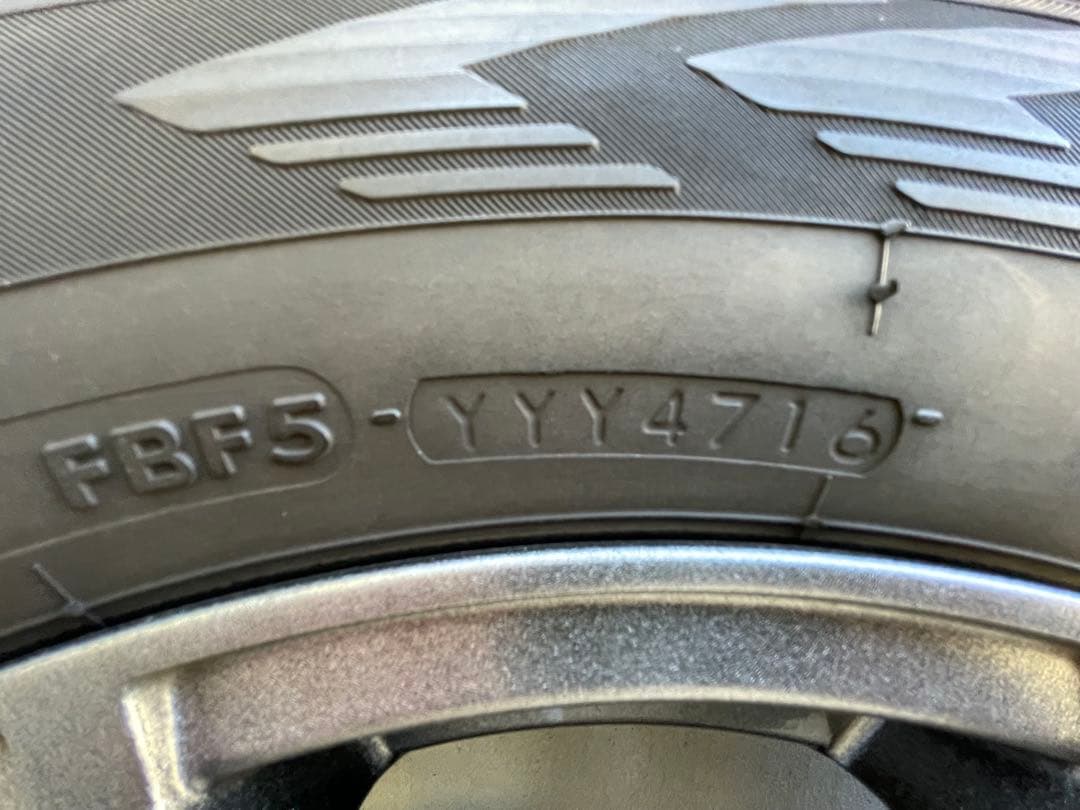 美品YOKOHAMA ice GUARD SUV G075 225/65R17