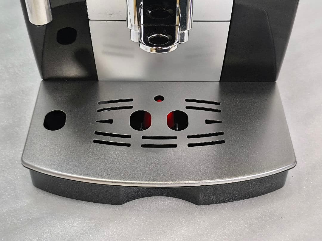 デロンギ　マグニフィカS コンパクト全自動コーヒーマシン　ECAM23210B