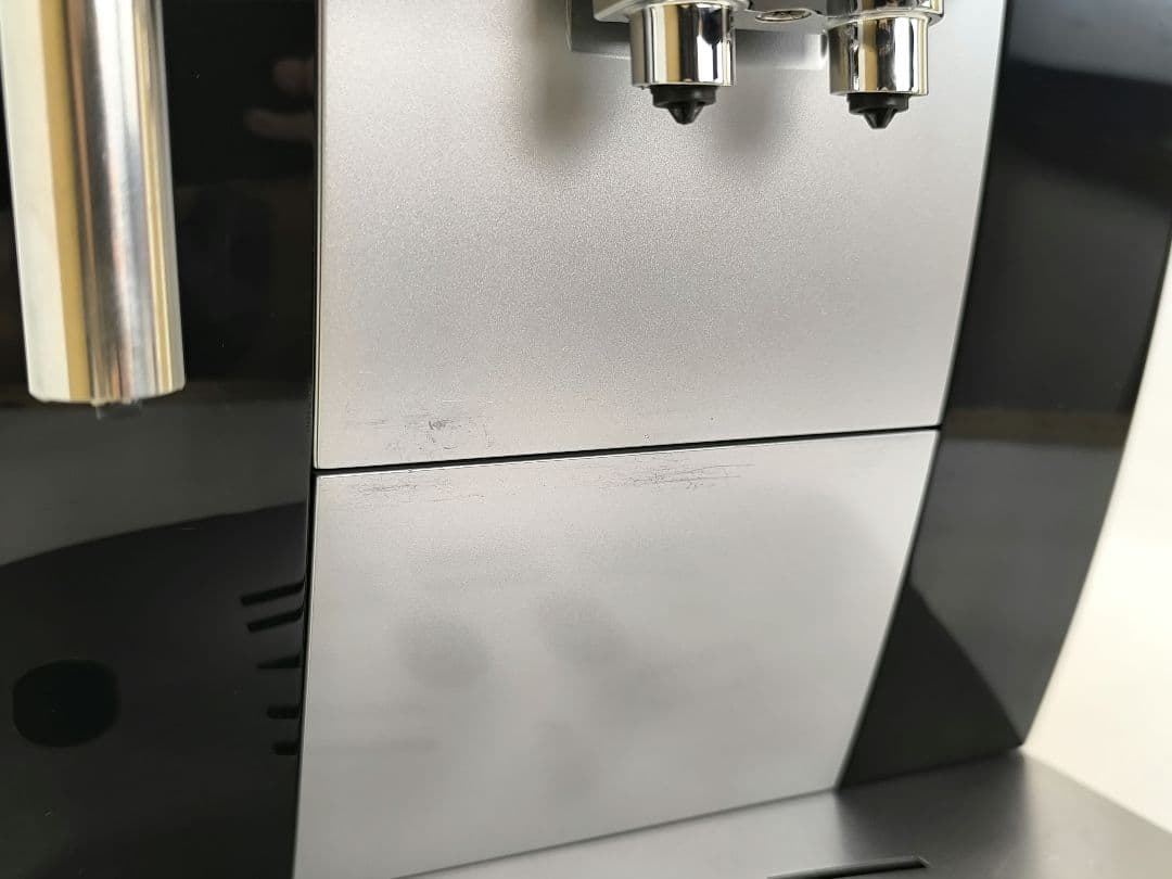 デロンギ　マグニフィカS コンパクト全自動コーヒーマシン　ECAM23210B