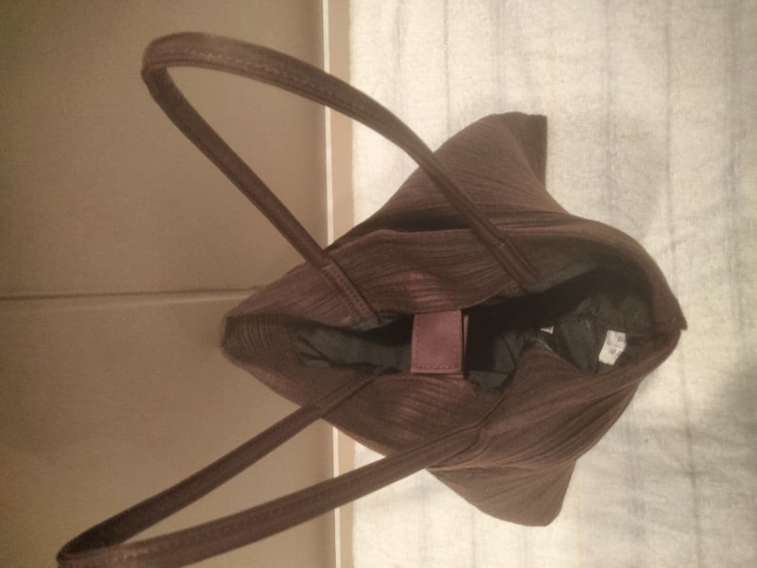 希少新品 イッセイミヤケプリーツプリーズ茶色トートバッグ変形手さげバッグ