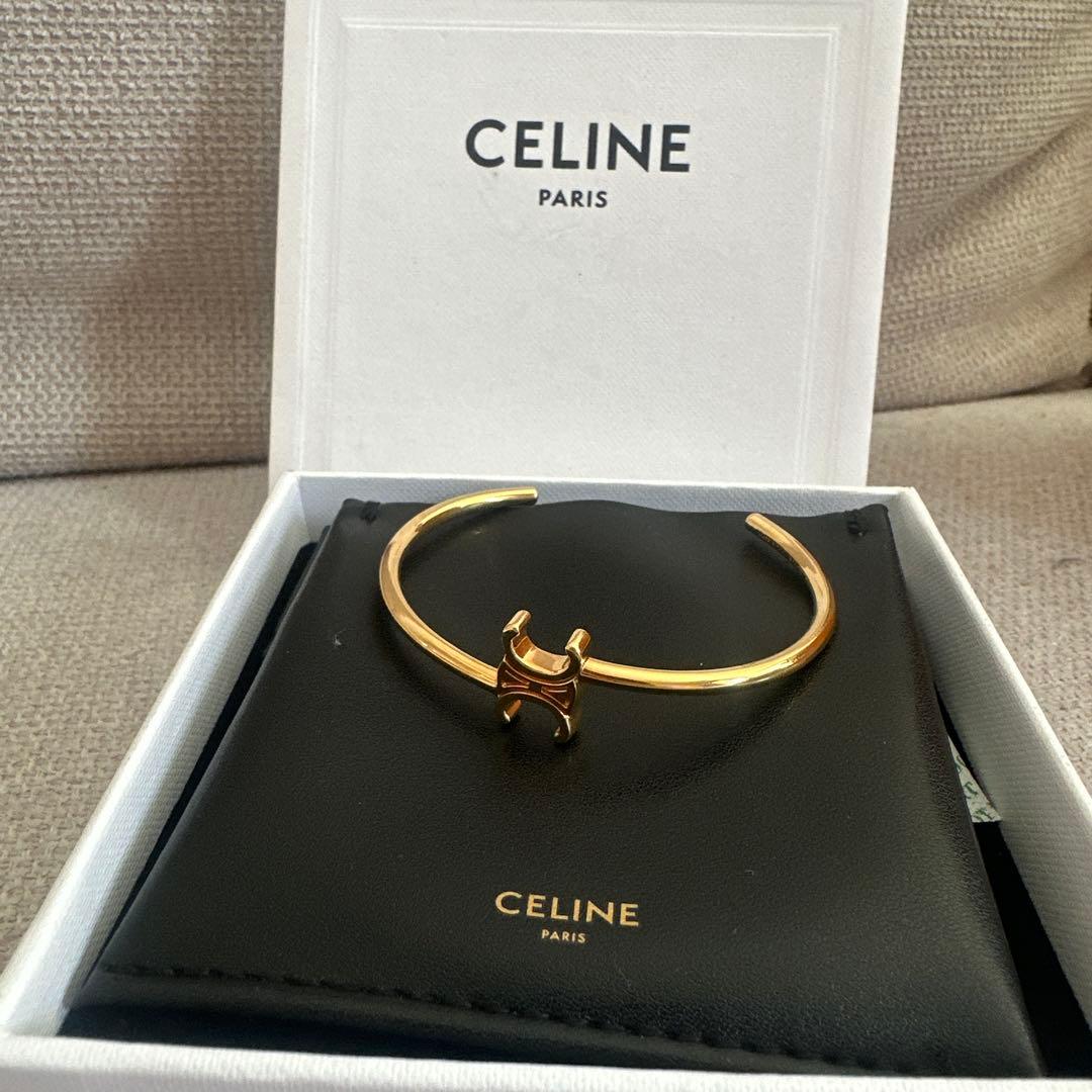 セリーヌ トリオンフ アシンメトリック カフ / ゴールドフィニッシュ ブラス