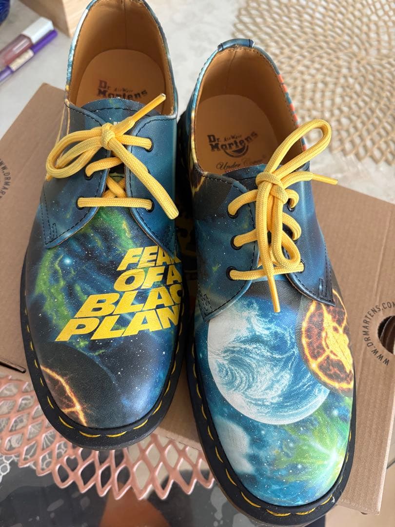 カナヅチsupreme×Dr.Martens