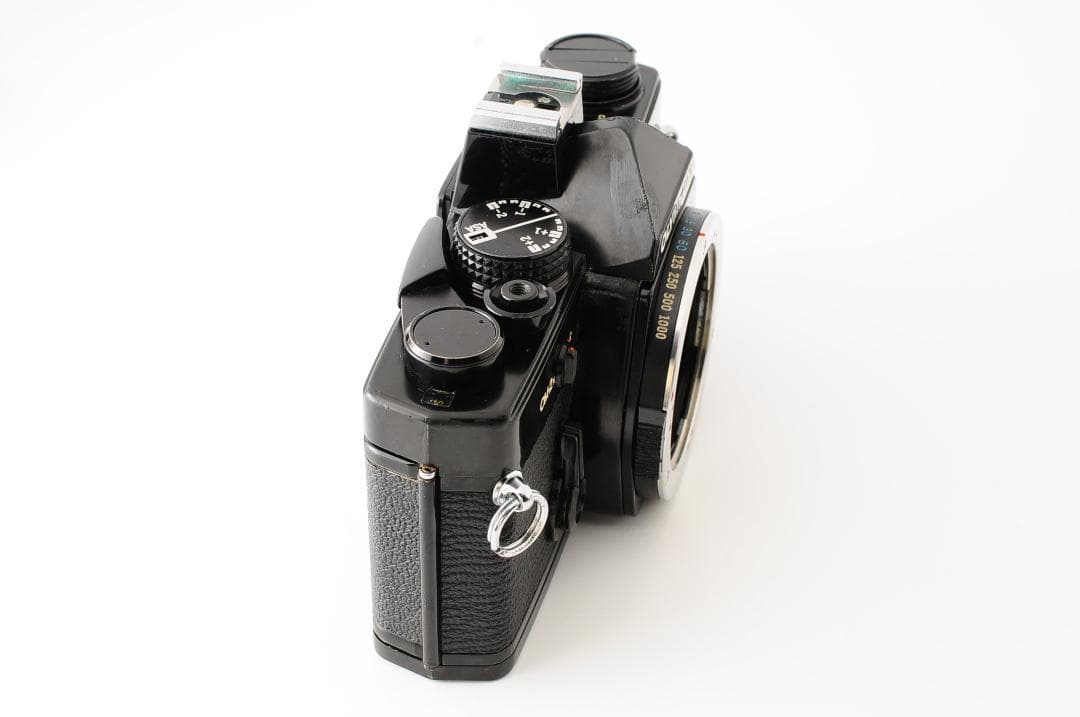 オリンパス Olympus OM-2N + 50mm F1.8