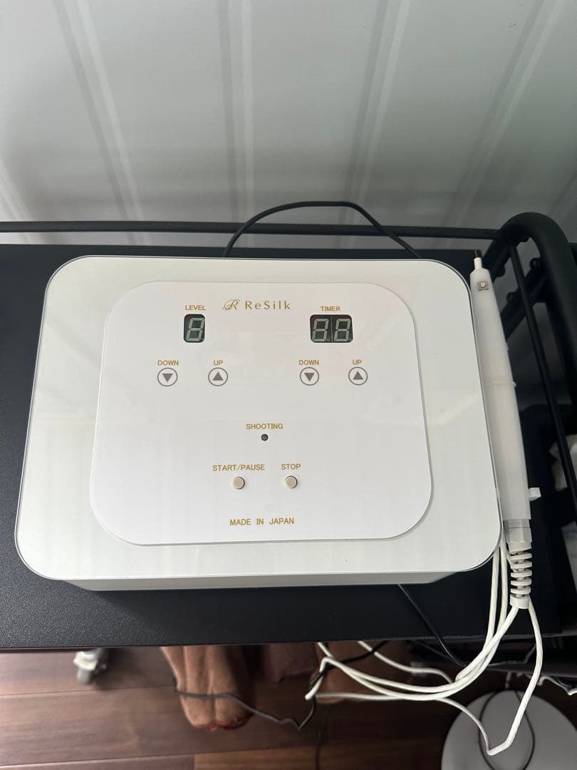 期間限定お値下げ‼️ReSilk 美顔器