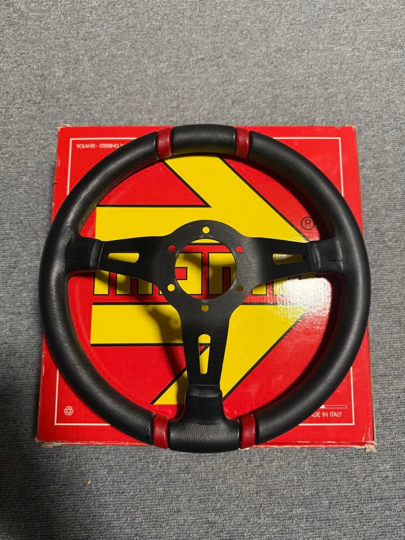 MOMO DRIFTING ステアリング