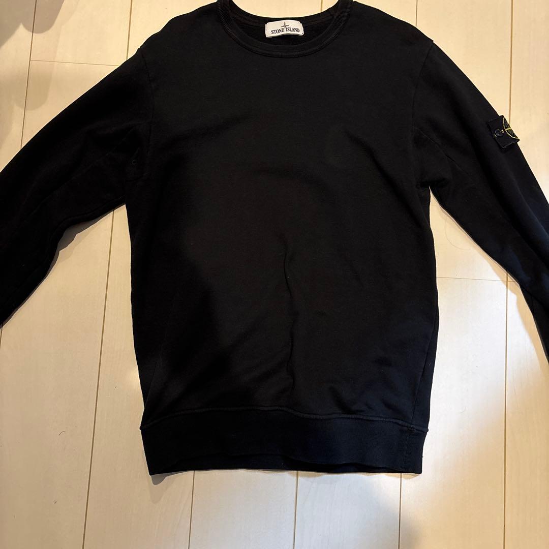 Stone  黒色スウェット