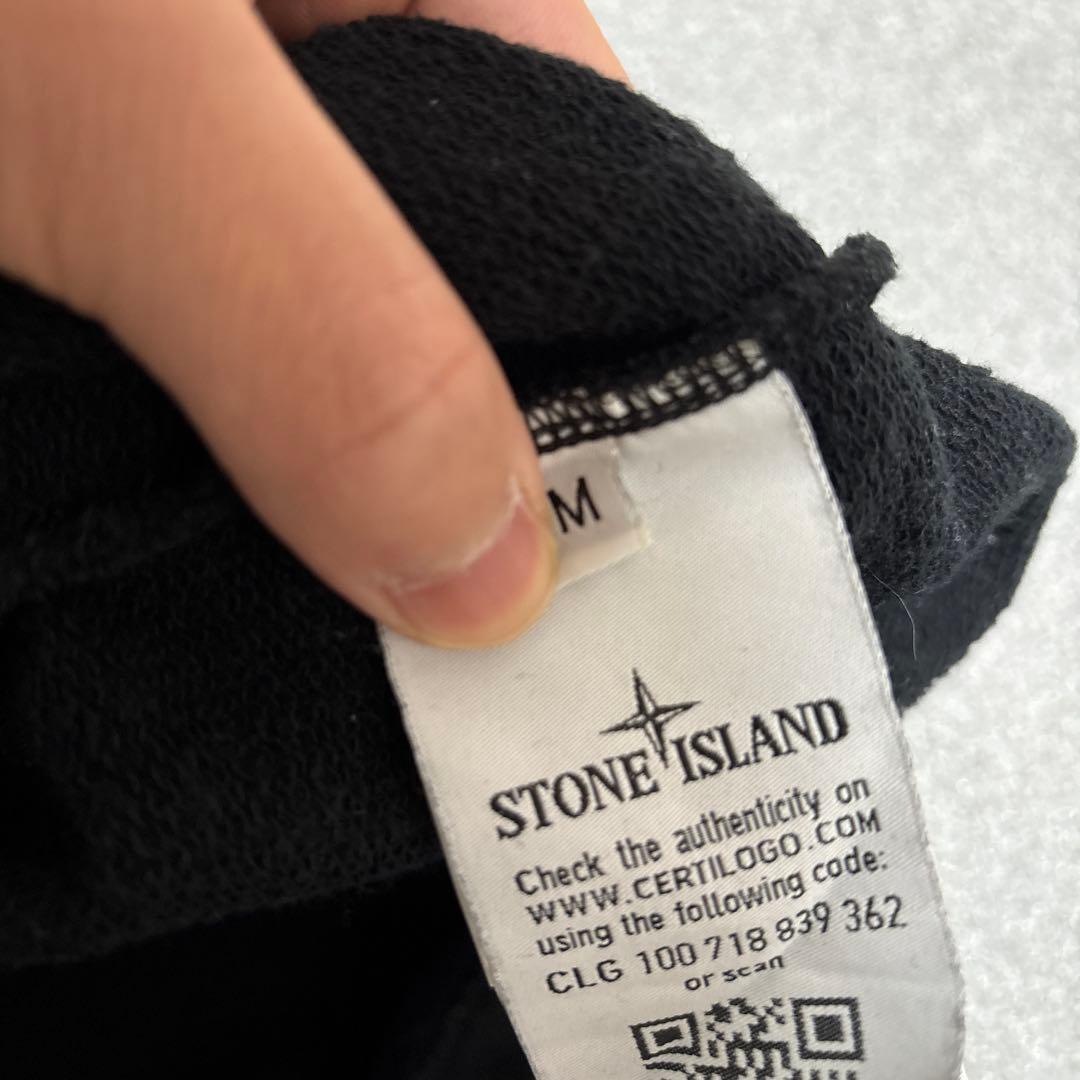 Stone  黒色スウェット