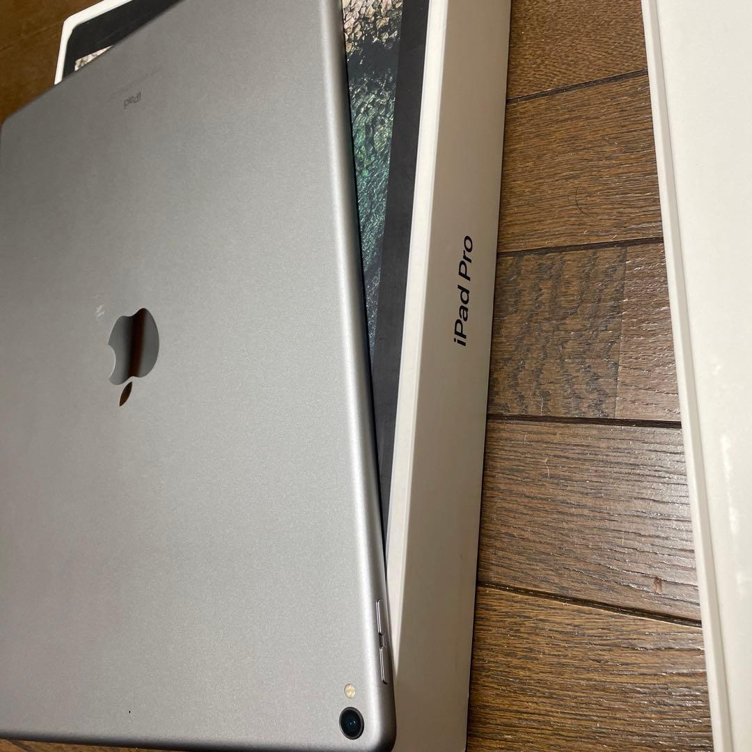 iPad Pro 12.9インチ（第2世代） 64GB / Wi-Fiモデル