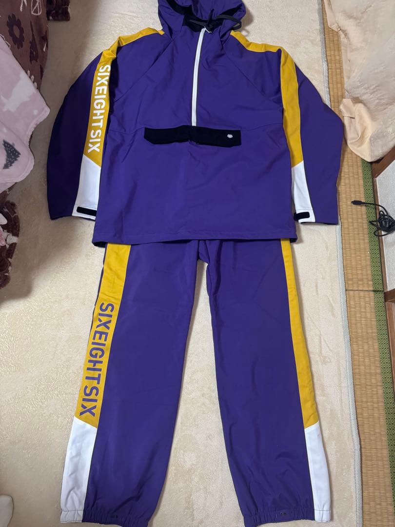 686 スノーボードウェア上下セット女性Mサイズ 2021-2022年モデル