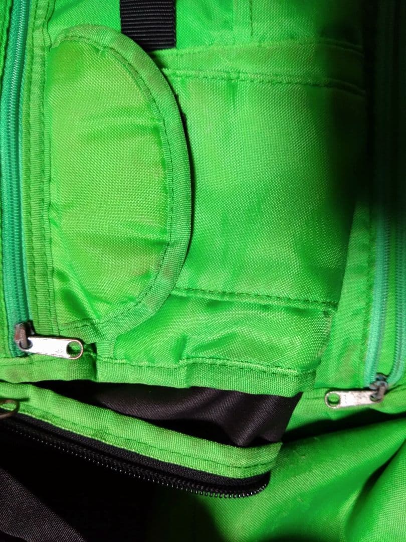 ballaholic 黒/緑 ボーラホリック リュック