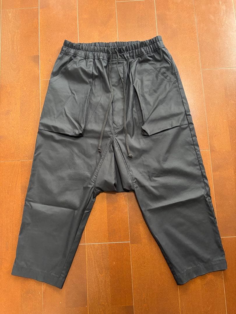 pryシュウトLuxe-Cotton Sarouel Cropped Pants