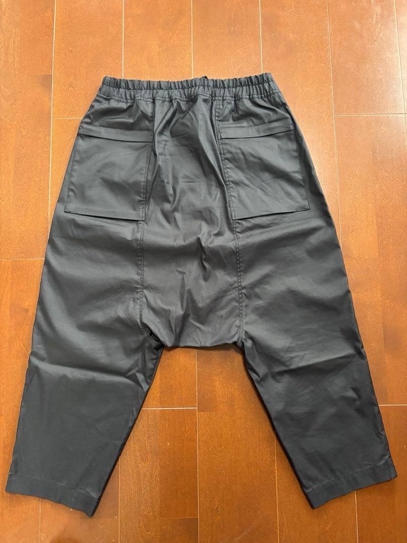 pryシュウトLuxe-Cotton Sarouel Cropped Pants