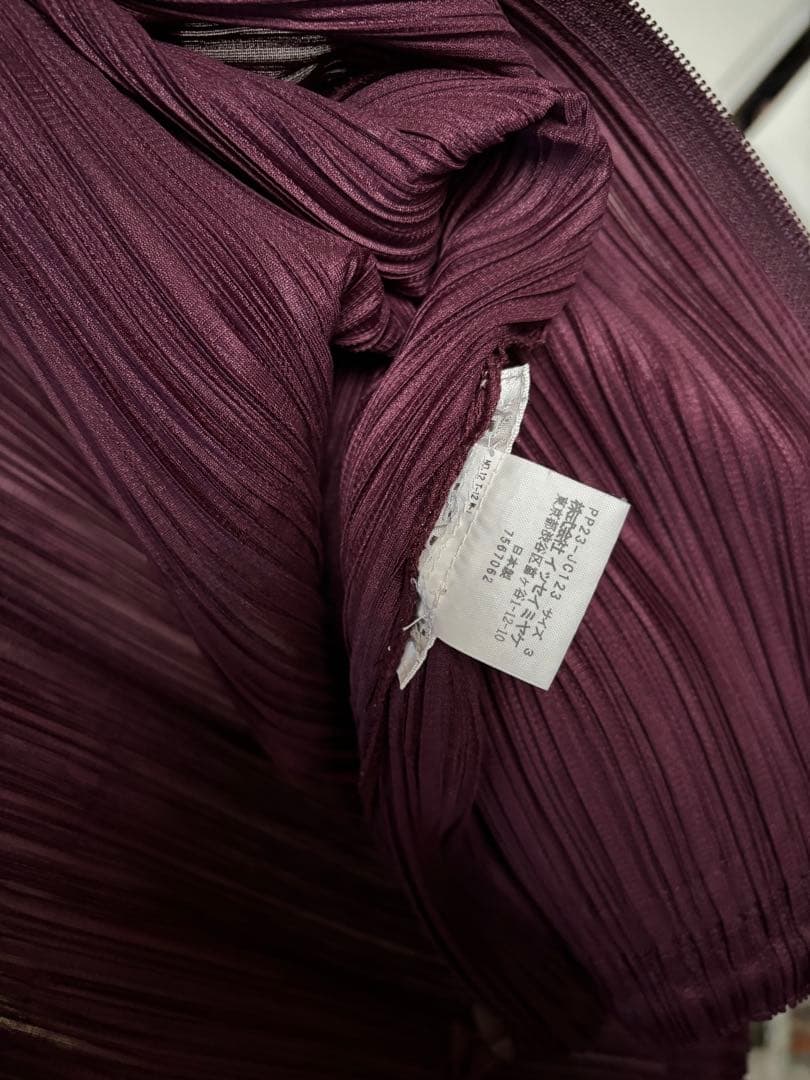 期間限定お値下げ✴︎プリーツプリーズ　バーガンディ フード付きパーカー