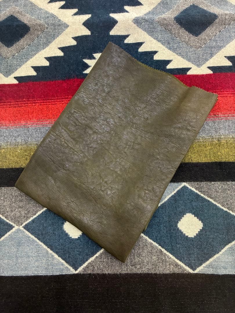 く*⃝様 希少 紙袋ならぬ 革袋 クラッチVer 鹿革 本革 バッグ 手縫いクラ