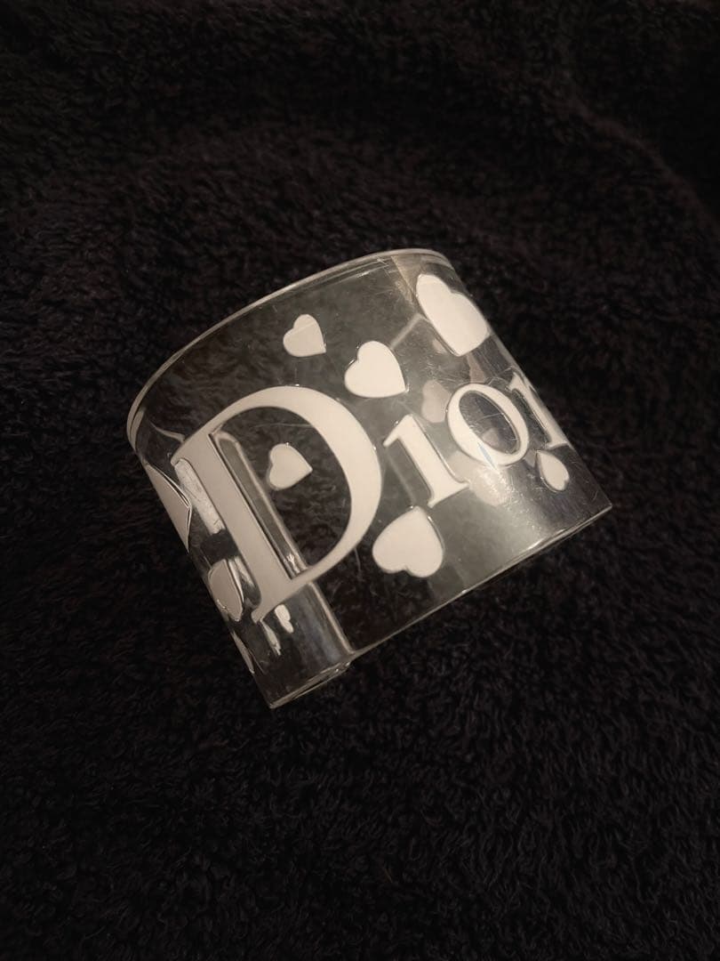 Dior ハート模様 クリアバングル