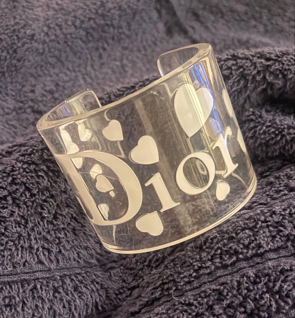 Dior ハート模様 クリアバングル