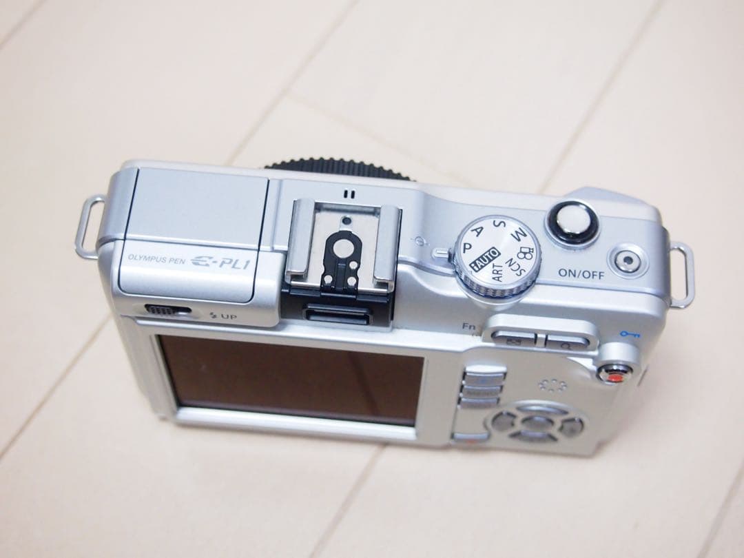 OLYMPUS PEN lite E-PL1 ミラーレス一眼デジタルカメラ