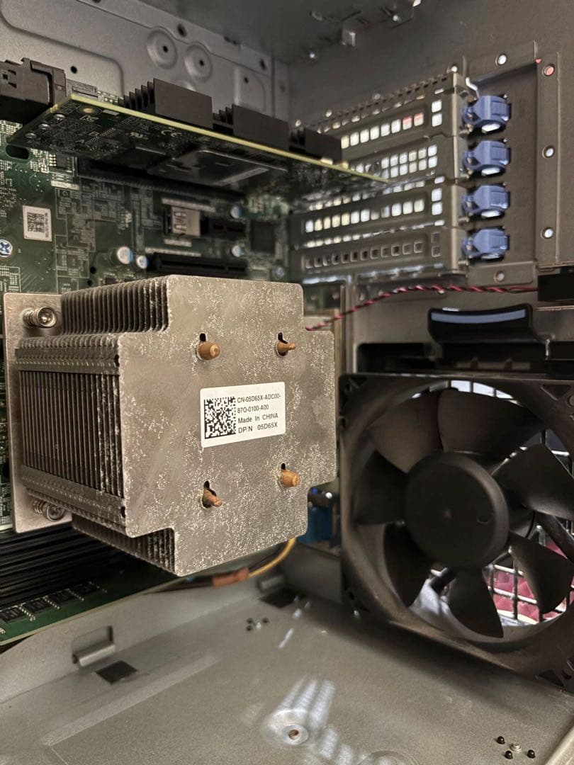 値下げ中 DELL PowerEdge T330 サーバーPC 8ベイストレージ