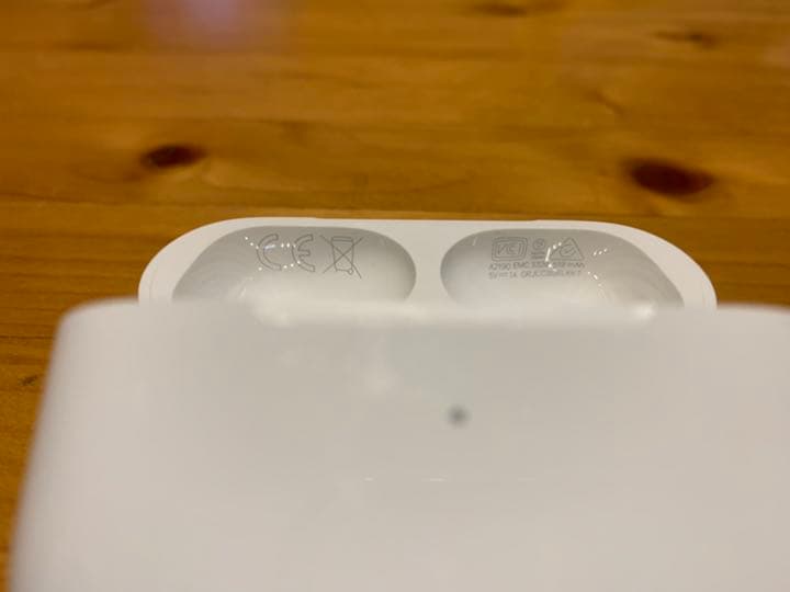 Apple AirPods Pro 充電ケースのみ 正規品