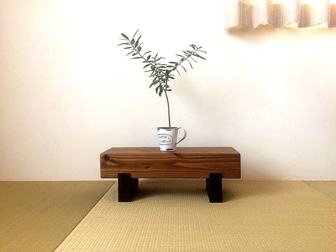 どっしり木製飾り台☆約横幅50×高さ17×奥行き18cm☆花台