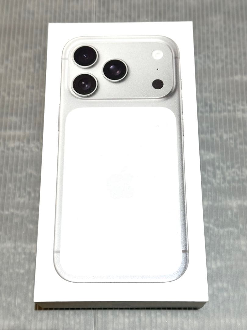 【新品未開封】iPhone 17 Pro 512GB シルバー