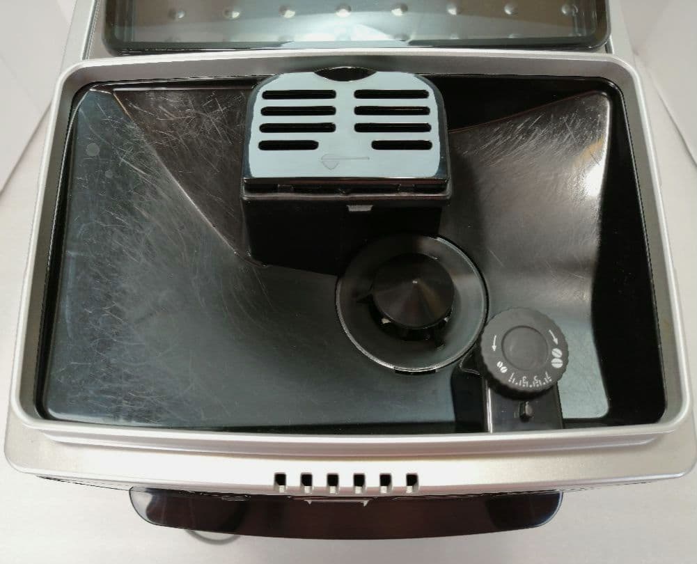 デロンギマグニフィカS コンパクト全自動コーヒーマシン　ECAM23420 8