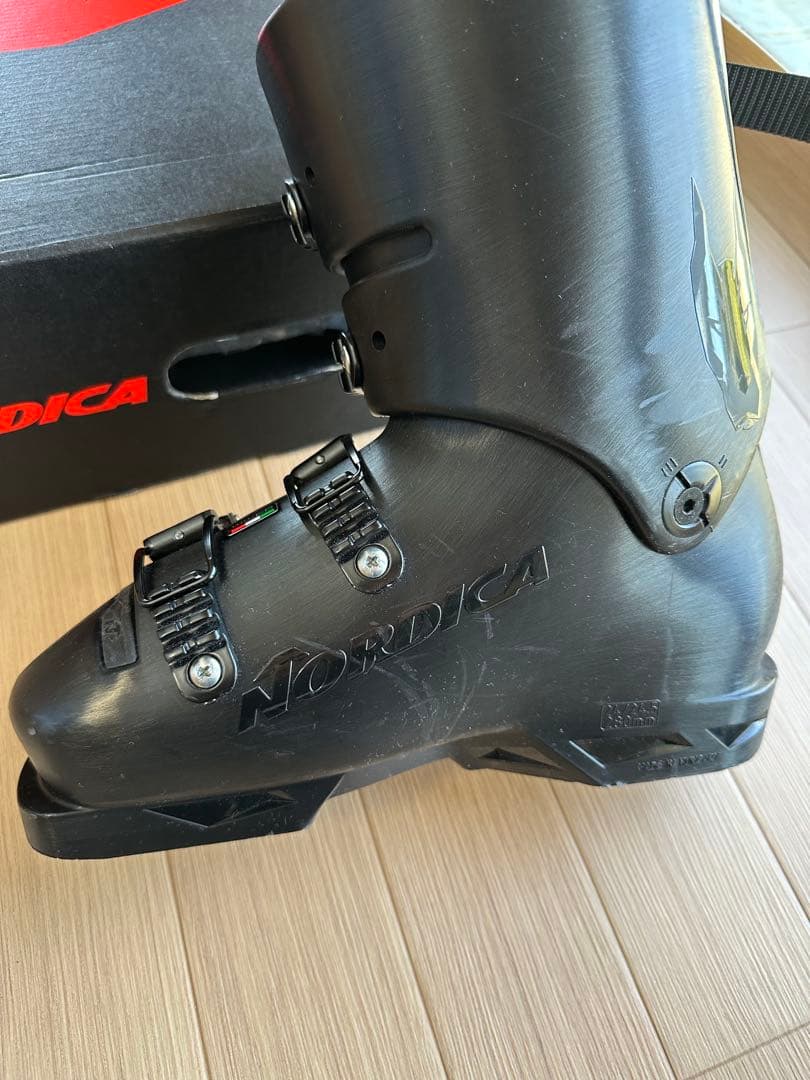 スキーブーツ　ノルディカ　ドーベルマン　5RD―S 24.5cm