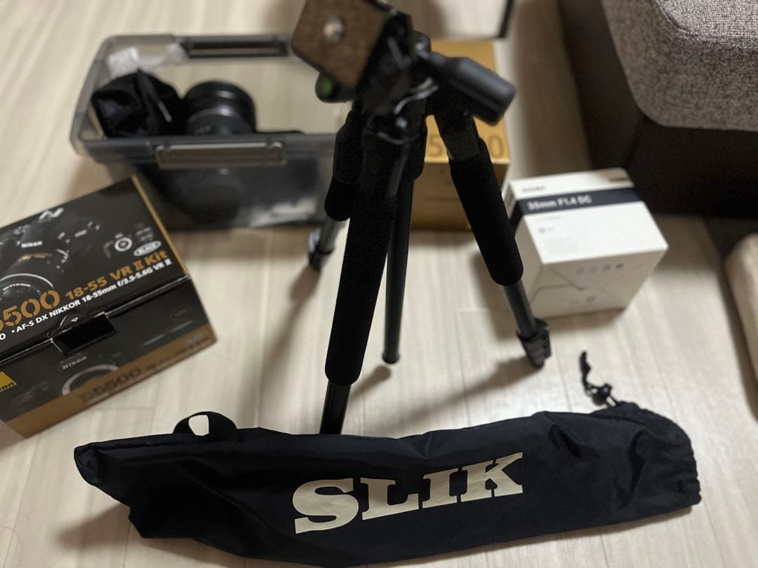 NIKON D550018-55vrII Kit、三脚、