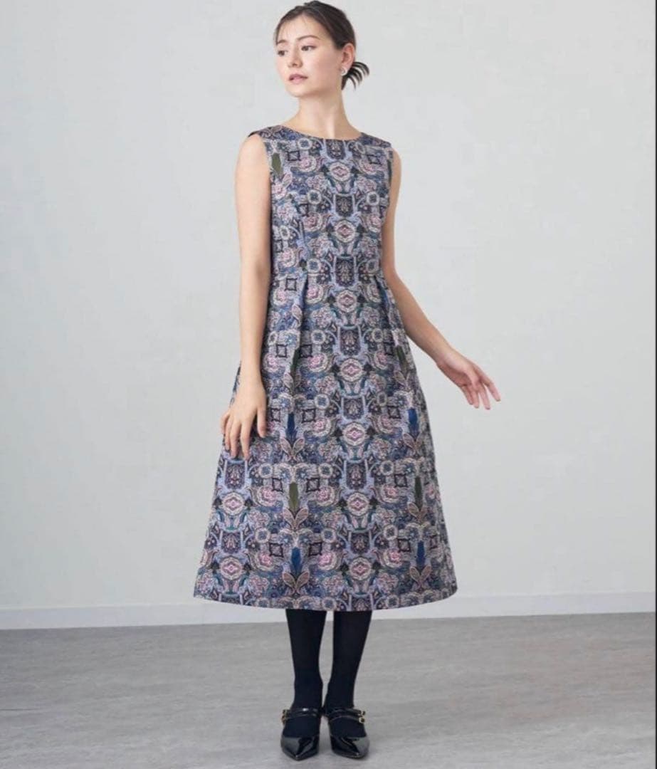 新品未使用品　アナイ タロットモチーフタック ワンピース